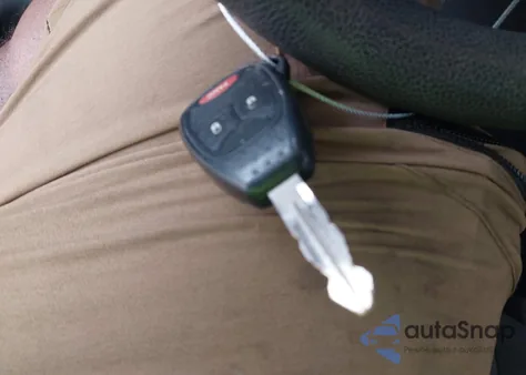 2016 Jeep Compass Sport z USA, uszkodzony, nr VIN 1C4NJDBB0GD781811